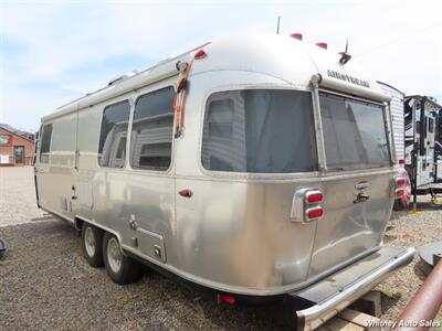 2018 Air Stream International Signature 25FB   - Photo 7 - Durango, CO 81301