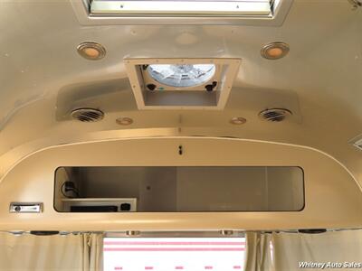 2018 Air Stream International Signature 25FB   - Photo 13 - Durango, CO 81301