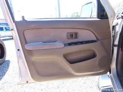 1997 Toyota 4Runner SR5 - Photo 8 - Durango, CO 81301