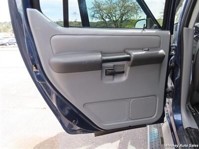 2003 Ford Explorer Sport Trac XLT 4WD - Photo 23 - Durango, CO 81301