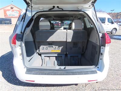2011 Toyota Sienna XLE 7-Passenger  AWD - Photo 9 - Durango, CO 81301
