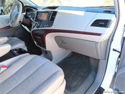 2011 Toyota Sienna XLE 7-Passenger  AWD - Photo 21 - Durango, CO 81301