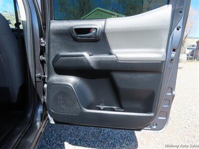 2017 Toyota Tacoma SR V6   - Photo 22 - Durango, CO 81301
