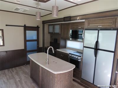 2019 Grand Design Solitude S-Class ST3740BH - Photo 10 - Durango, CO 81301