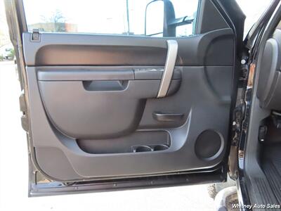 2013 Chevrolet Silverado 2500 LT Z71  4x4 - Photo 10 - Durango, CO 81301