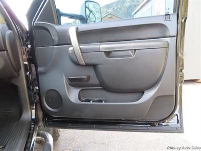 2013 Chevrolet Silverado 2500 LT Z71  4x4 - Photo 18 - Durango, CO 81301