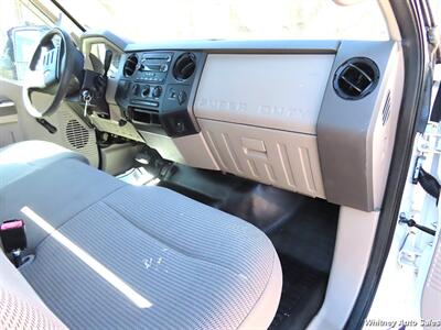 2009 Ford F-350 XL  4x4 - Photo 18 - Durango, CO 81301