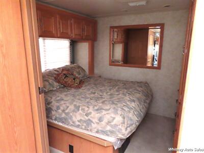 2004 Four Winds Hurricane Series Class A   - Photo 18 - Durango, CO 81301