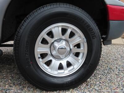 2001 Ford Expedition XLT 4WD - Photo 28 - Durango, CO 81301
