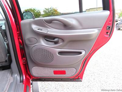 2001 Ford Expedition XLT 4WD - Photo 26 - Durango, CO 81301