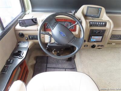 2015 Fleetwood Bounder 35K   - Photo 9 - Durango, CO 81301