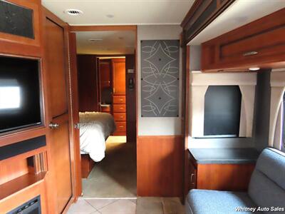 2015 Fleetwood Bounder 35K   - Photo 16 - Durango, CO 81301