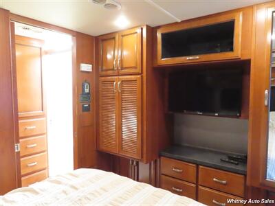 2015 Fleetwood Bounder 35K   - Photo 19 - Durango, CO 81301