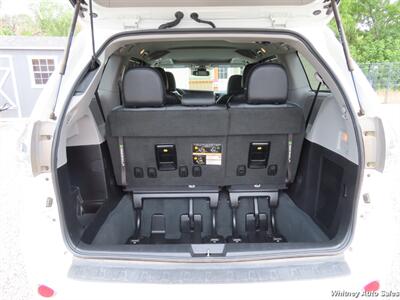 2020 Toyota Sienna SE 7-Passenger   - Photo 6 - Durango, CO 81301