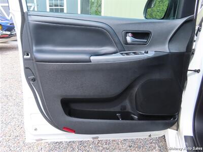 2020 Toyota Sienna SE 7-Passenger   - Photo 14 - Durango, CO 81301