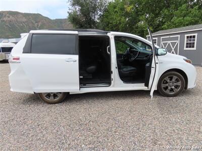 2020 Toyota Sienna SE 7-Passenger   - Photo 2 - Durango, CO 81301