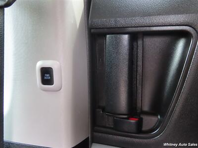2020 Toyota Sienna SE 7-Passenger   - Photo 41 - Durango, CO 81301