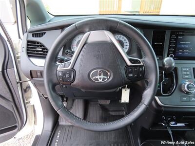 2020 Toyota Sienna SE 7-Passenger   - Photo 18 - Durango, CO 81301