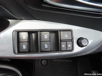 2020 Toyota Sienna SE 7-Passenger   - Photo 15 - Durango, CO 81301