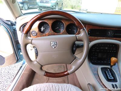 2001 Jaguar XJ8 XJ8L   - Photo 20 - Durango, CO 81301