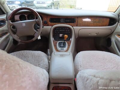 2001 Jaguar XJ8 XJ8L   - Photo 28 - Durango, CO 81301