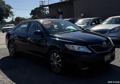 2011 Toyota Camry LE   - Photo 2 - Merced, CA 95341