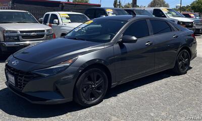 2022 Hyundai Elantra SEL - Photo 2 - Merced, CA 95341