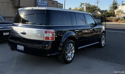 2009 Ford Flex Limited - Photo 2 - Merced, CA 95341