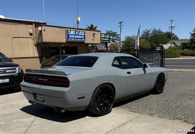 2013 Dodge Challenger SXT - Photo 4 - Merced, CA 95341