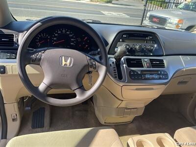 2010 Honda Odyssey EX   - Photo 8 - Merced, CA 95341