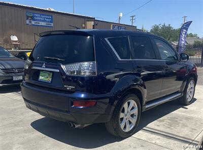 2012 Mitsubishi Outlander GT   - Photo 3 - Merced, CA 95341