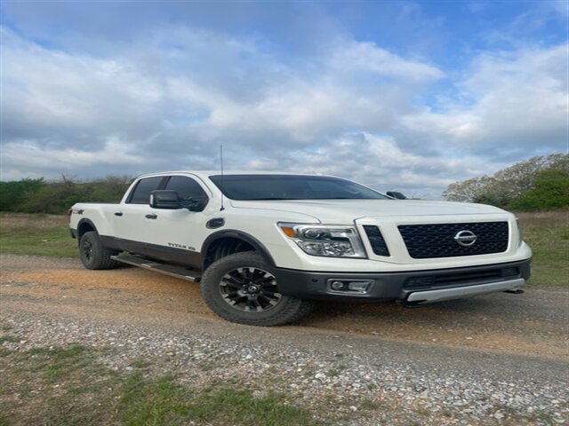 2018 Nissan Titan PRO 4 X   - Photo 1 - Ada, OK 74820