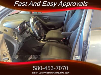 2020 Chevrolet Trax LS   - Photo 5 - Ada, OK 74820