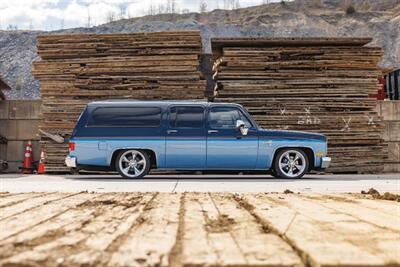 1986 CHEVROLET Suburban   - Photo 11 - Fort Wayne, IN 46809