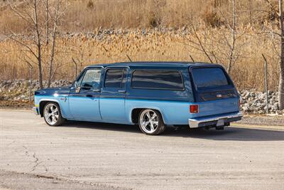 1986 CHEVROLET Suburban   - Photo 4 - Fort Wayne, IN 46809