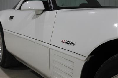 1991 Chevrolet Corvette ZR1   - Photo 10 - Fort Wayne, IN 46809