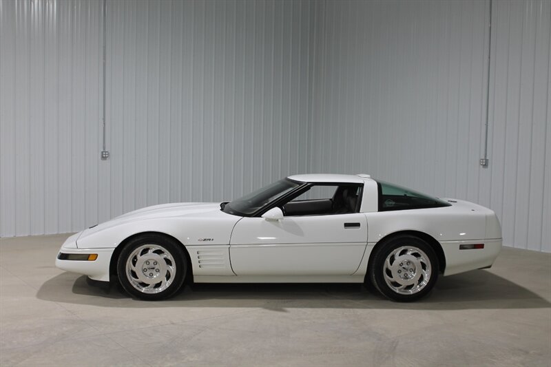 1991 Chevrolet Corvette ZR1   - Photo 1 - Fort Wayne, IN 46809