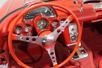 1962 Chevrolet Corvette   - Photo 19 - Fort Wayne, IN 46809