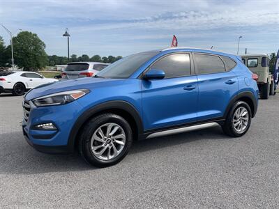 2017 Hyundai TUCSON SE   - Photo 2 - Bowling Green, KY 42101