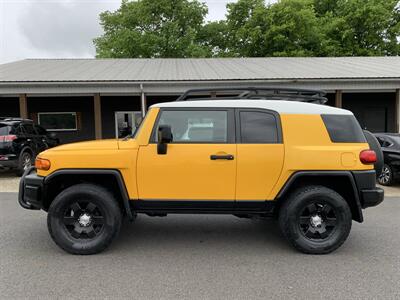 2007 Toyota FJ Cruiser   - Photo 10 - Bowling Green, KY 42101