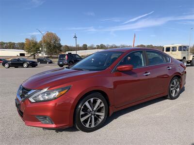 2017 Nissan Altima 2.5 - Photo 2 - Bowling Green, KY 42101