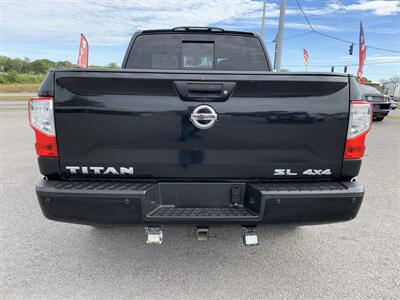 2017 Nissan Titan SL   - Photo 5 - Bowling Green, KY 42101