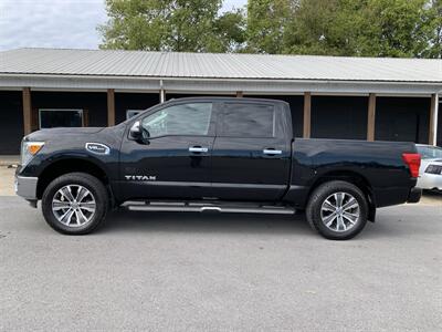 2017 Nissan Titan SL   - Photo 9 - Bowling Green, KY 42101