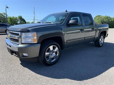 2011 Chevrolet Silverado 1500 LT - Photo 2 - Bowling Green, KY 42101
