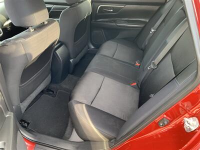 2017 Nissan Altima 2.5 SR - Photo 6 - Bowling Green, KY 42101