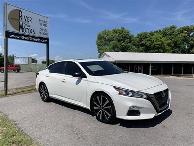 2019 Nissan Altima 2.5 SR   - Photo 1 - Bowling Green, KY 42101