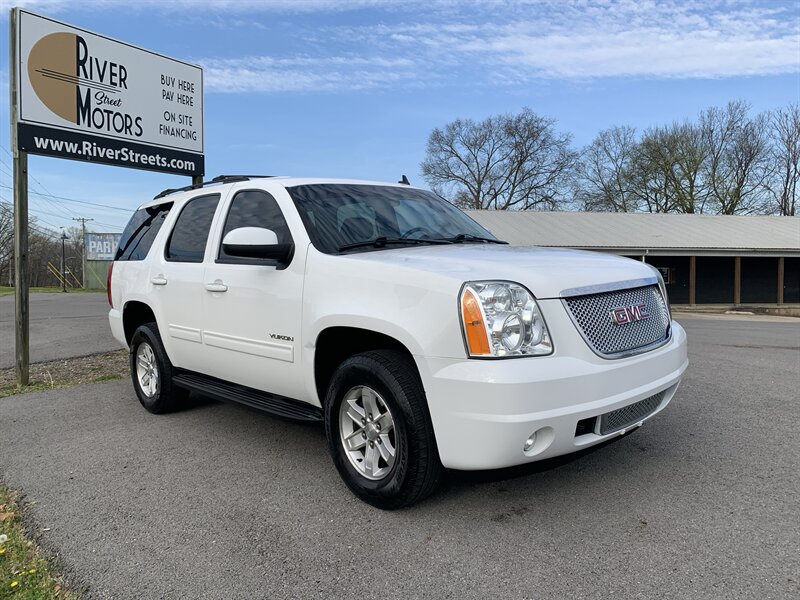 2013 GMC Yukon SLE   - Photo 1 - Bowling Green, KY 42101