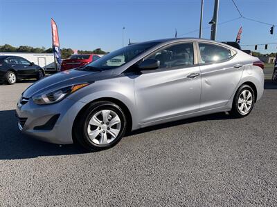 2016 Hyundai ELANTRA SE   - Photo 2 - Bowling Green, KY 42101