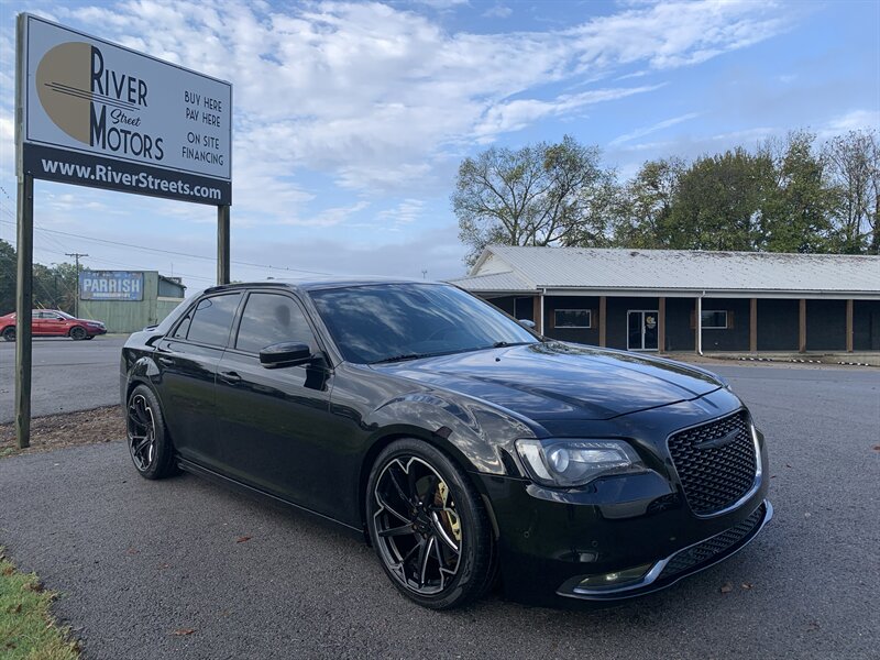 2016 Chrysler 300