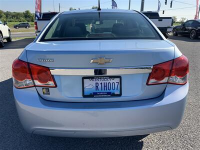 2012 Chevrolet Cruze LS - Photo 5 - Bowling Green, KY 42101